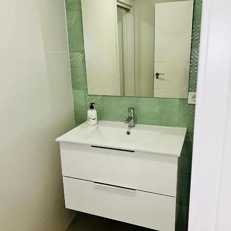 Ribera 2 Apartamento *